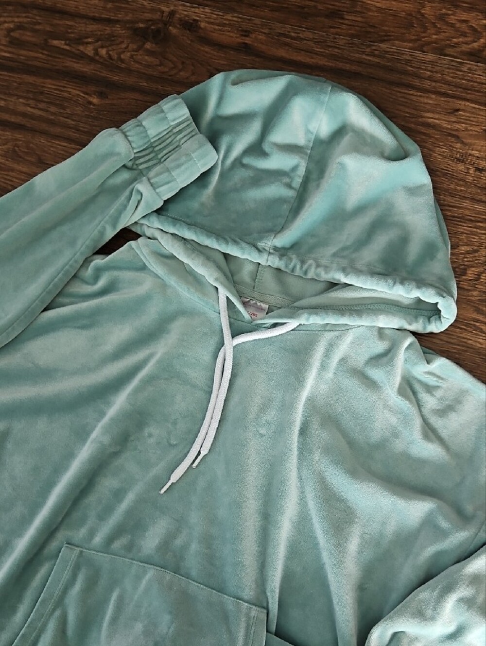 No Boundaries Women's XXL Mint Velour Cropped Hoodie Plush Pullover Sweatshirt - Picture 8 of 10